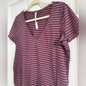 Lululemon Love Vneck Tshirt